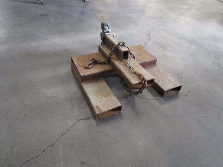 FORKLIFT ATTACHMENT FOR MOVING TRAILERS Rosen Systems