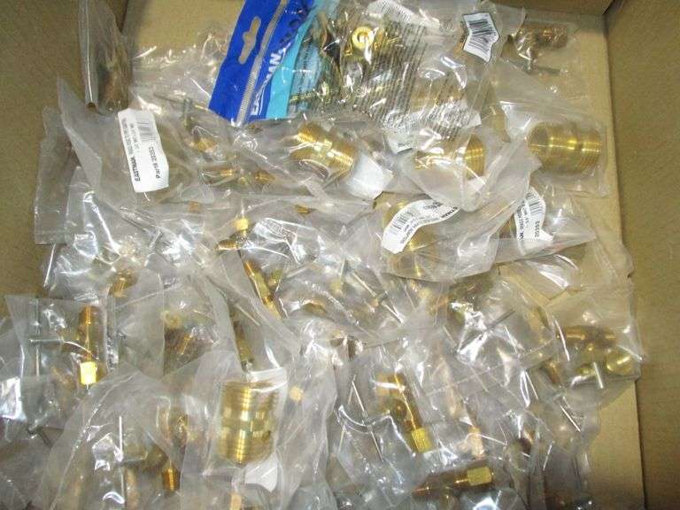 ASSORTED PROLINE AND EASTMAN BRASS VALVES, HOSE BIBS AND FITTINGS