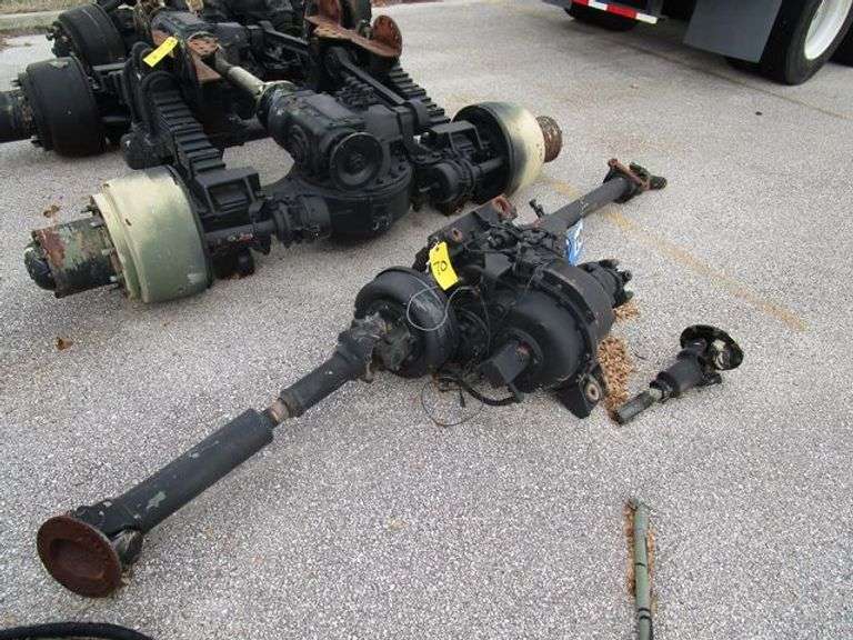 COMPLETE FRONT AND REAR END HEAVY DUTY AXLES WITH DRIVE SHAFT, 5TON MILITARY DUTY SETUP