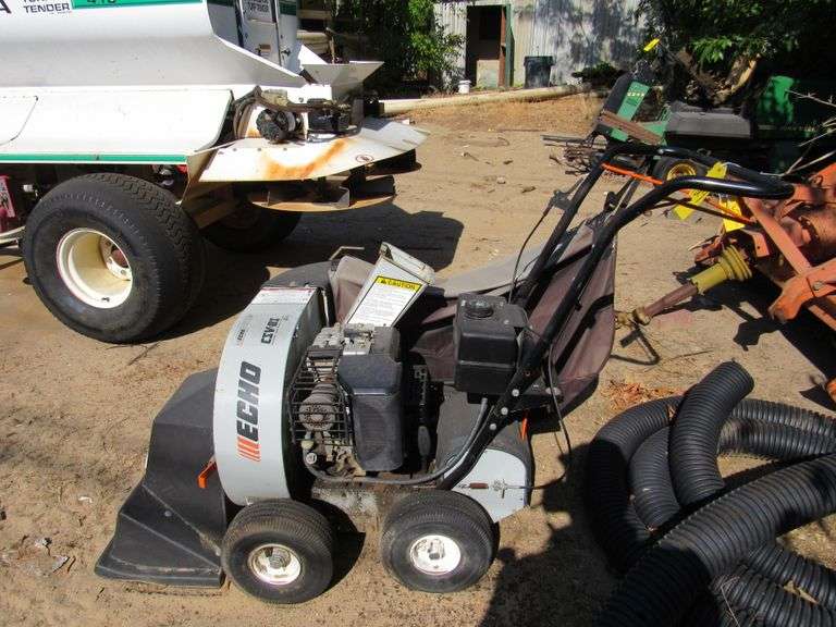 ECHO CSV85 CHIPPER, SHREDDER, VACUUM, 8HP **Located in the Maintenance