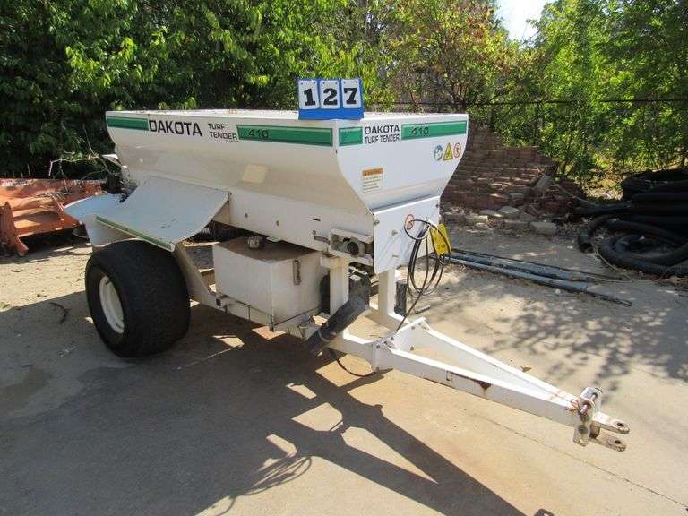 DAKOTA 410 TURF TENDER, DROP PIN HITCH, HONDA 11HP GAS ENGINE