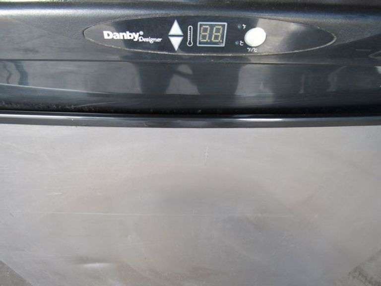 KEGERATOR, DANBY MDL DKC645BLS, PORTABLE Rosen Systems