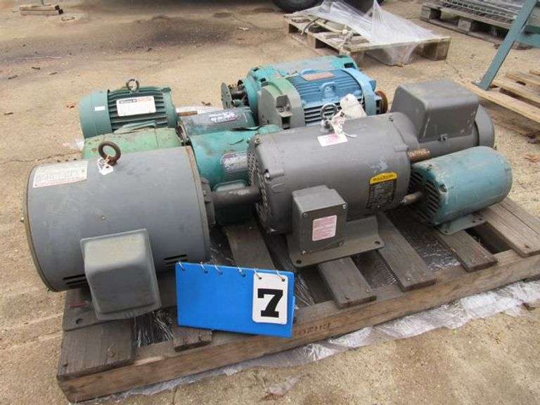 (1) PALLET, (10) ASSORTED MOTORS AS SHOWN
