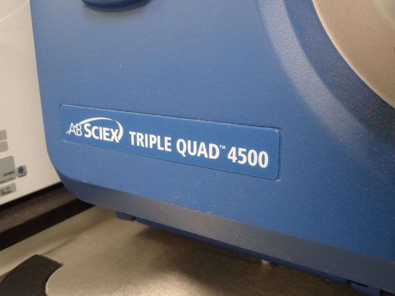 ABSCIEX TRIPLE QUAD 4500 MASS SPECTROMETER W/ COMPUTER OPERATING SYSTEM ...