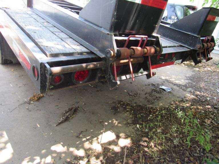 FLATBED TRAILER, APPROX. 26', INTERSTATE MDL 30DLE, TANDEM AXLE