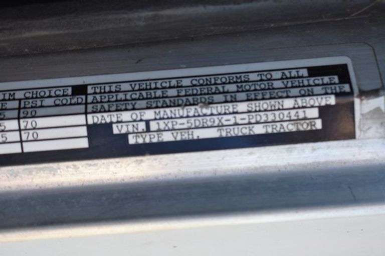 **Removed from auction** 1993 PETERBILT WITH SLEEPER, VIN. 1XP5DR9X1PD330441, 878,502 MILES