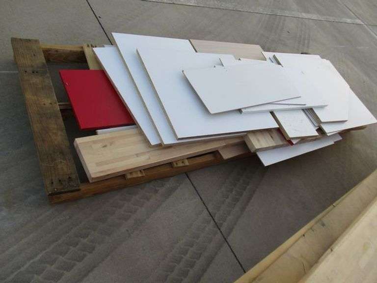 (17) LONG PALLETS, ASSORTED WOOD, LUMBER, LAMINATES AND ASSORTED ...