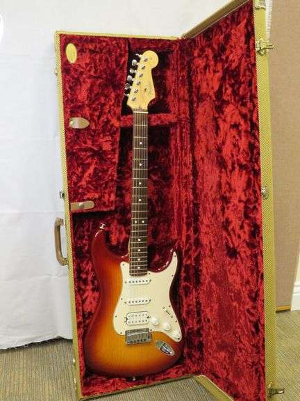 Guitar Enthusiasts Dream Come True! Christmas is Coming!