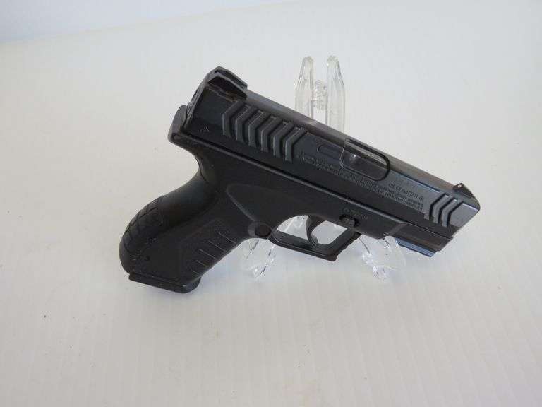 Sporting Goods - BB Guns/Pistols, Gun Cases & Pocket Knives!