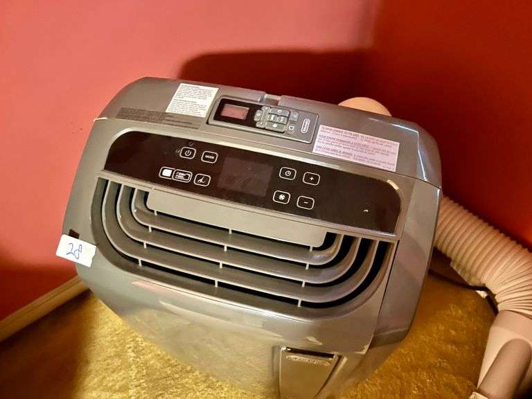 Delonghi Portable Air Conditioner with Cover (Works) BHHS GA
