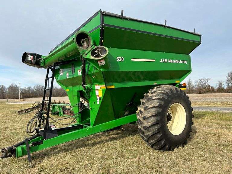 2009 J&M 620 grain cart w/Firestone 30.5L032 tires, roll tarp, s/n 7481