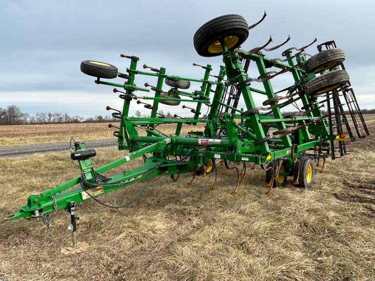 2013 John Deere 2210 Danish Tine Field Cultivator 26ft s/n