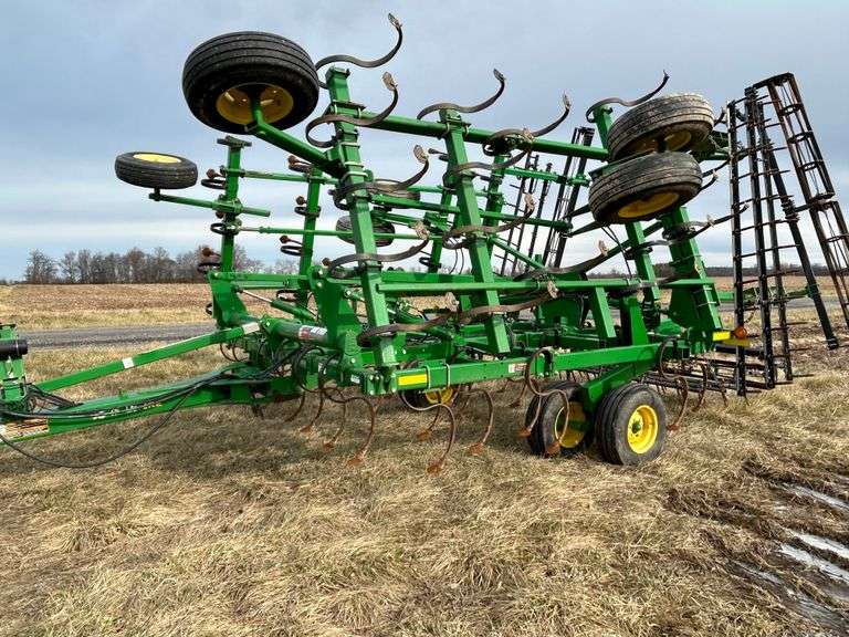 2013 John Deere 2210 Danish Tine Field Cultivator 26ft s/n