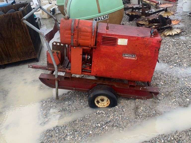 Lincoln Weldpower AC/DC 225 amp welder/ Generator w/Briggs & Stratton