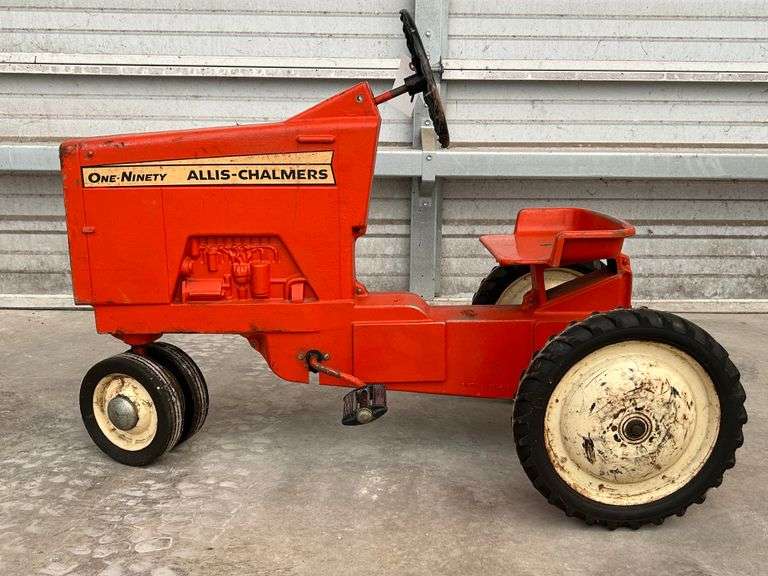 Ken Will Estate Auction 1 Schmid Auction