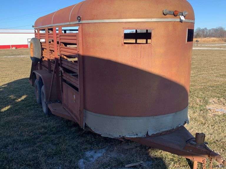 Bumper hitch livestock trailer, no title Schmid Auction