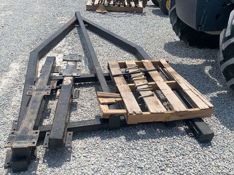 Implement hitch heavy duty DM Manufacturing Sainte Marie, IL Schmid Auction