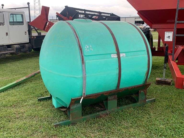 Snyder Industries 1000 gallon Horizontal tank w/skid Schmid Auction