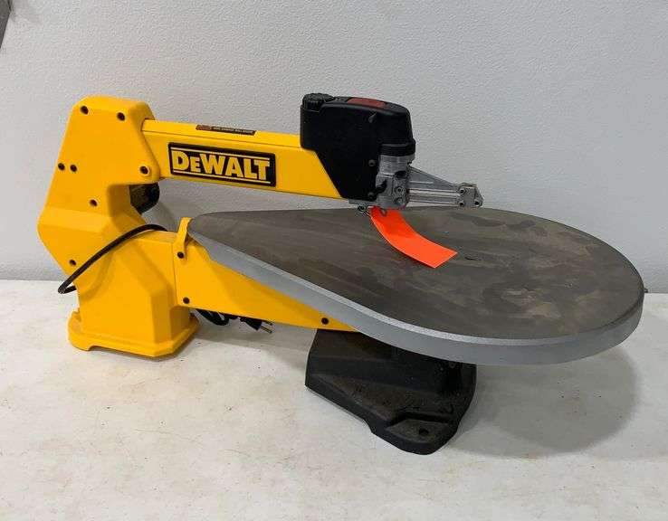 Dewalt DW788 20" scroll saw Schneider Auctioneers LLC