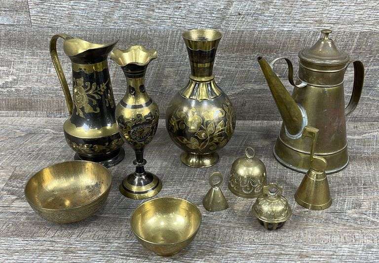 Brass decor items Schneider Auctioneers LLC
