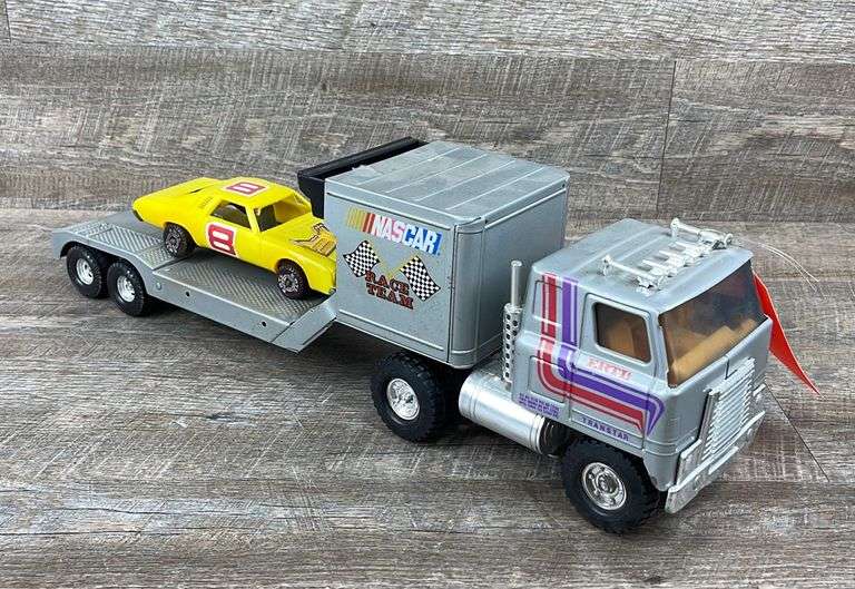 Vintage Ertl race team truck, trailer & car Schneider Auctioneers LLC