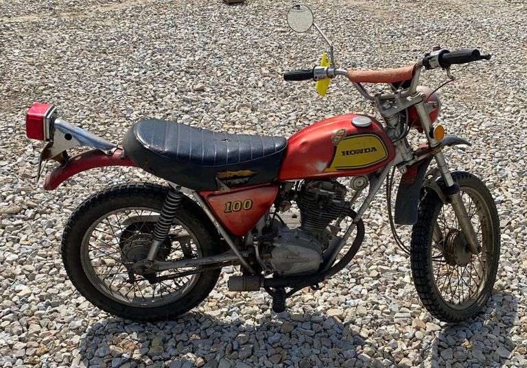 1972 Honda 100 motorcycle - Schneider Auctioneers LLC