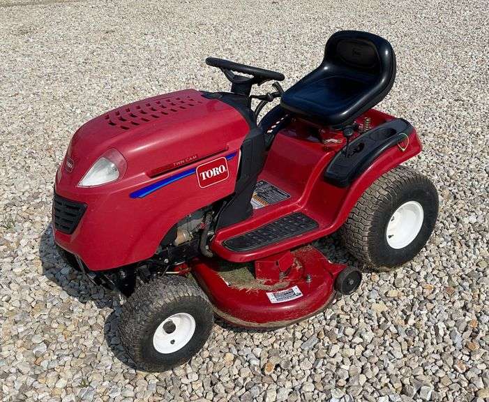 Toro LX425 riding mower Schneider Auctioneers LLC