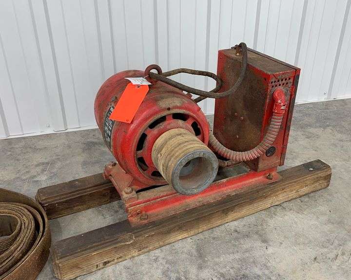 Vintage WinPower belt drive generator Schneider Auctioneers LLC