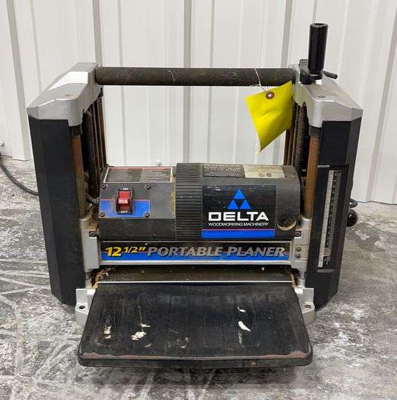 Delta 22560 12.5" planer Schneider Auctioneers LLC