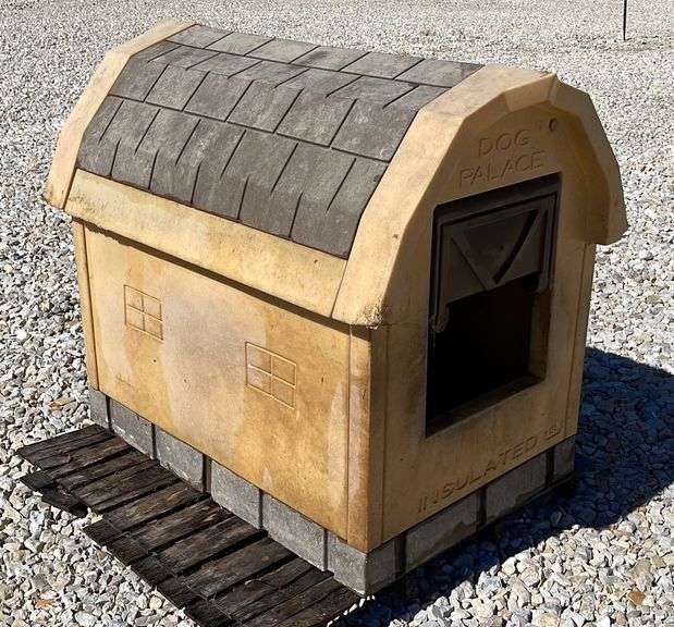Dog Palace poly insulated dog house Schneider Auctioneers LLC