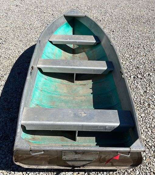 11' alum. semi vbottom jon boat Schneider Auctioneers LLC