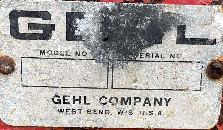 Gehl G606 wagon gear - Schneider Auctioneers LLC