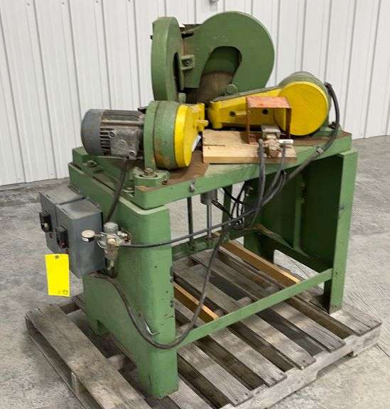 Pistorious industrial double miter saw Schneider Auctioneers LLC