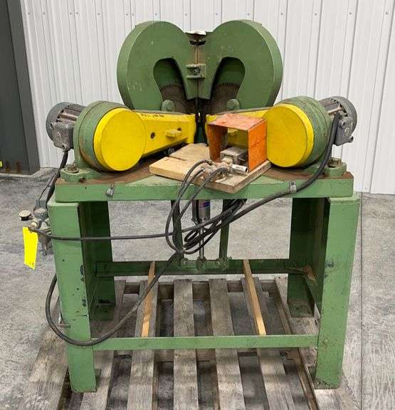 Pistorious industrial double miter saw Schneider Auctioneers LLC