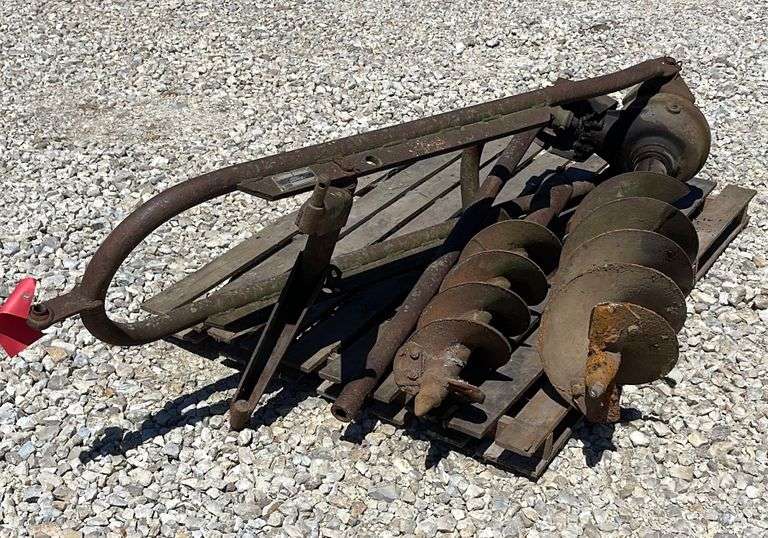 Ford 3pt post hole digger Schneider Auctioneers LLC