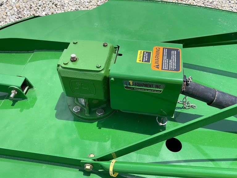 John Deere MX6 6' 3pt brush hog Schneider Auctioneers LLC