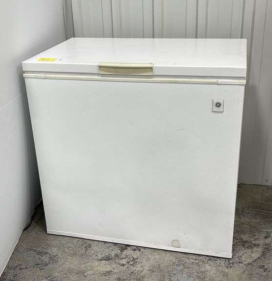 GE chest freezer Schneider Auctioneers LLC