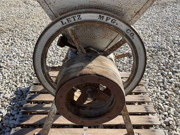 Letz belt drive feed grinder Schneider Auctioneers LLC