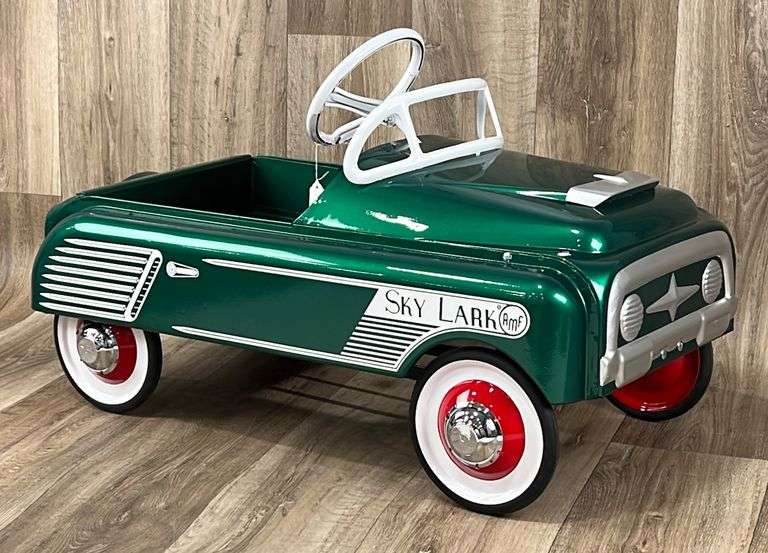 AMF Skylark restored pedal car Schneider Auctioneers LLC