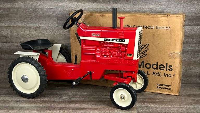 Pedal, Farm & Construction Toy Online Auction - Schneider Auctioneers LLC