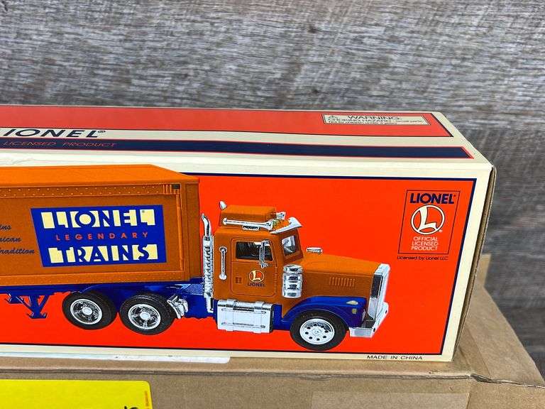 Lionel box trailer truck coin bank Schneider Auctioneers LLC