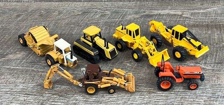 Group of 1/64 and other scale construction/industrial toys - Schneider ...