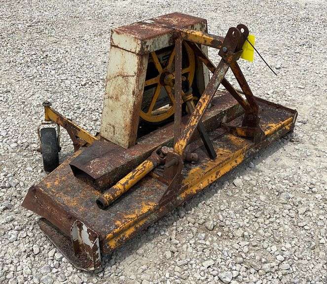 Woods RM59 5' 3pt. finish mower Schneider Auctioneers LLC