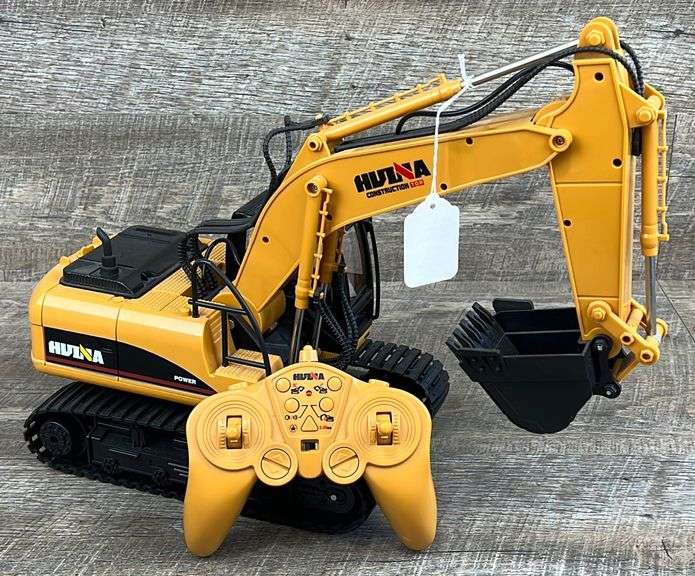 HULNA Construction remote control excavator Schneider Auctioneers LLC