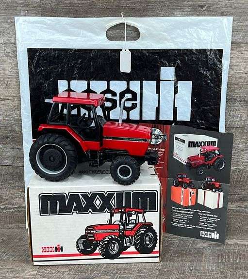 1/16 Ertl Case IH Maxxum 5130 1989 Kansas City, MO Special Edition
