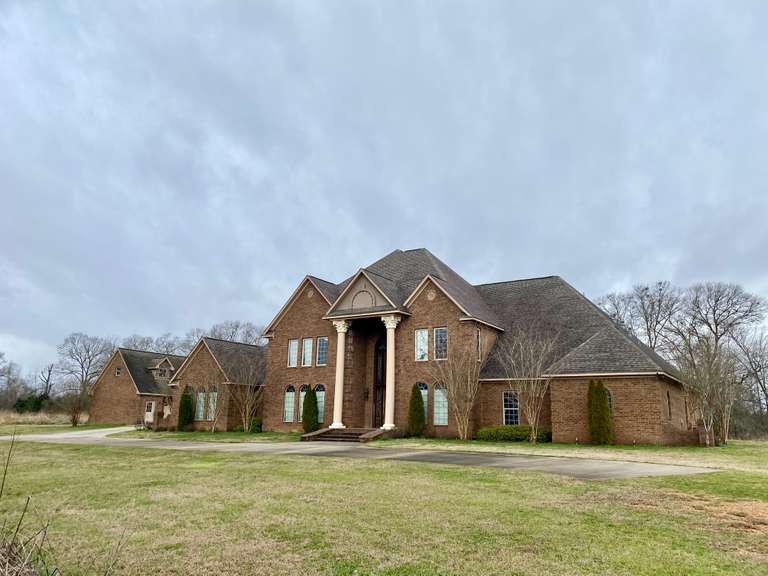 Seven Hills Auctions, LLC