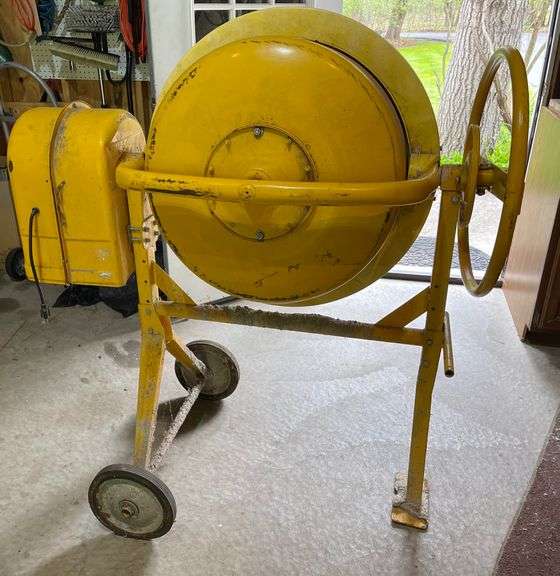 Clarke Electric Cement Mixer, 11 1/2 yard capacity Sherwood Auctions