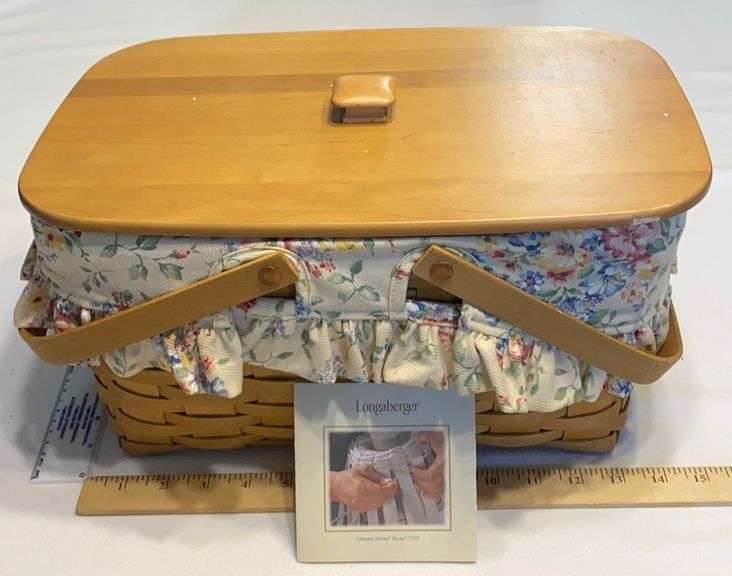 Longaberger Picnic Basket 15x9.5x8.5” Sherwood Auctions