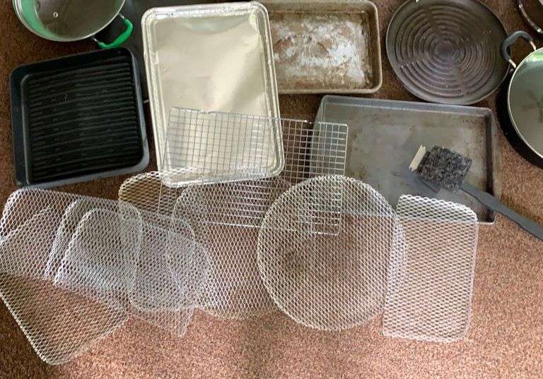 Pots, Pans & Baking Sheets Sherwood Auctions