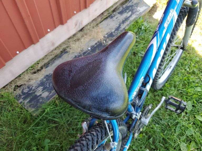 bullet 500 back tyre price